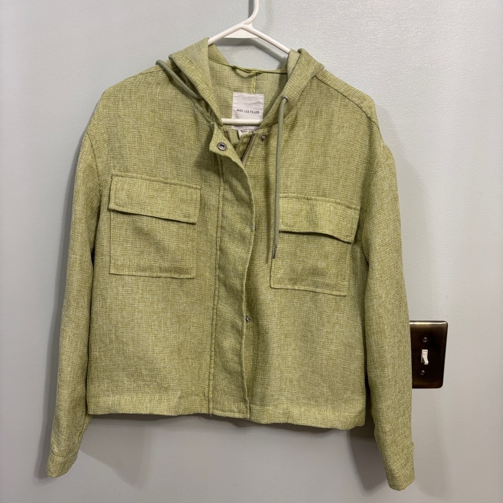 Avec Le Filles light Green cropped Hooded Jacket size medium